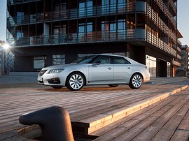 Saab 9-5 (II поколение, 2010 - 2011 г.в.): Профиль на деревянном настиле