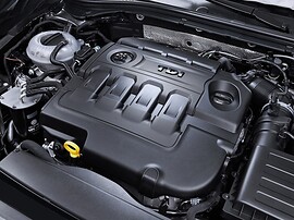 Skoda Superb лифтбек (III поколение, 2015 - 2019 г.в.): Моторный отсек