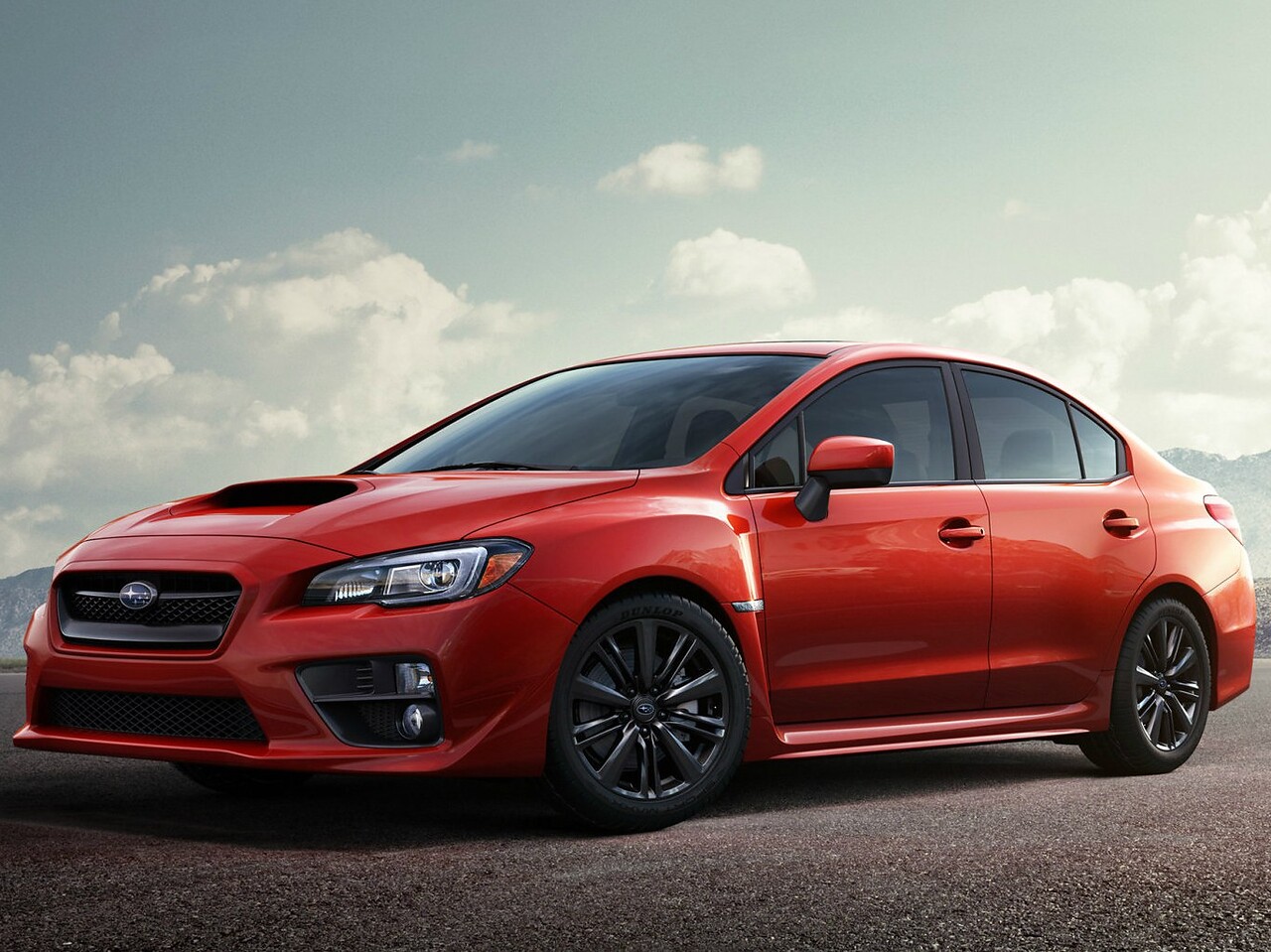 Subaru WRX (IV поколение, 2014 - 2016 г.в.): Три четверти спереди на парковке