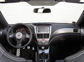 Subaru WRX STI хэтчбек 5-дв. 2.5 AT AE: Салон, руль и приборная панель