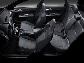 Subaru WRX STI хэтчбек 5-дв. 2.5 AT AE: Передние и задние сиденья