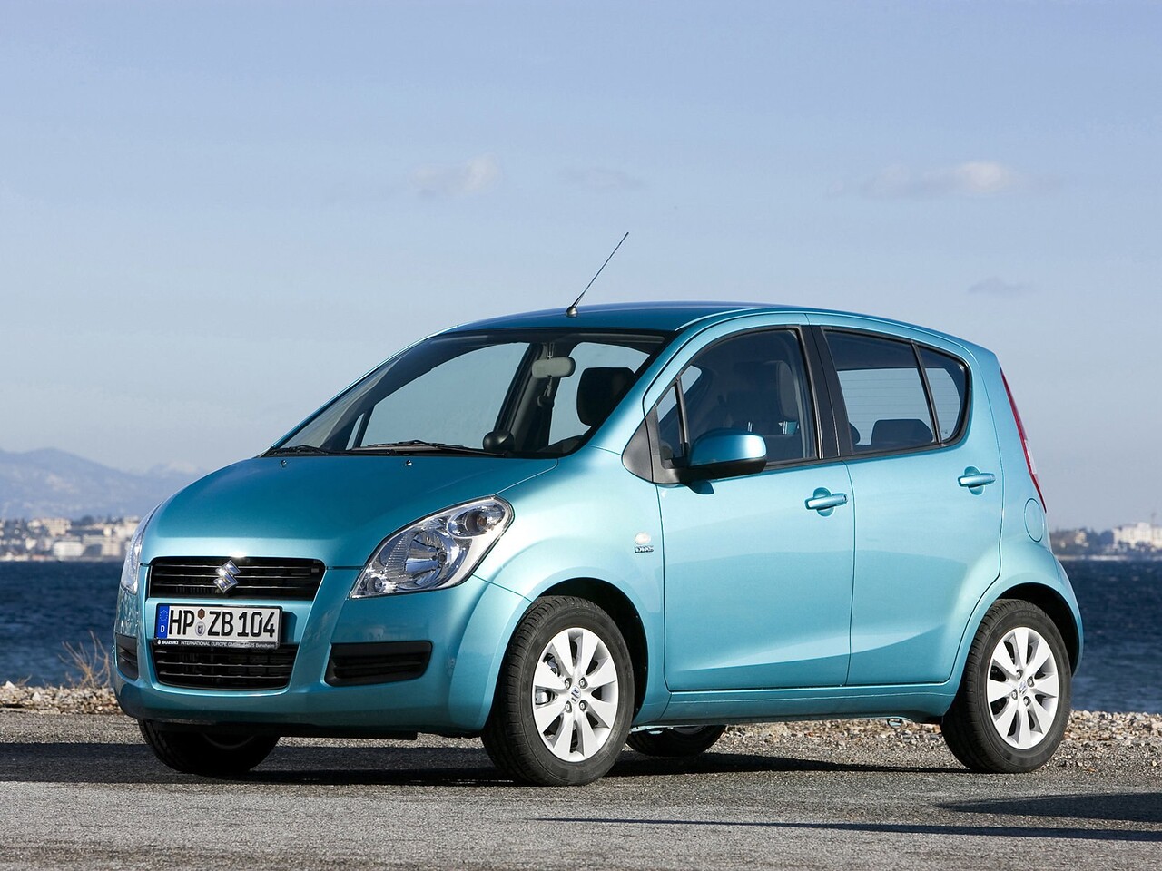 Suzuki Splash 1.2 AT GLS: Три четверти спереди