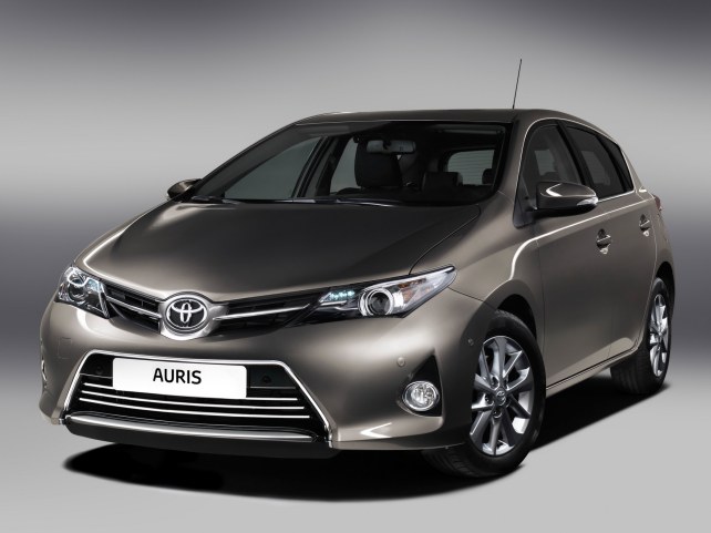 Toyota Auris (II поколение, 2012 - 2014 г.в.) 