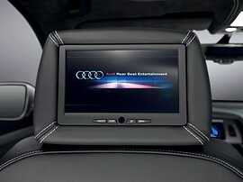 Audi Q7 6.0 V12 TDI quattro AT: Экран в подголовнике сиденья