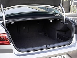 Volkswagen Passat седан (B8 рестайлинг, 2019 - 2022 г.в.): Багажник
