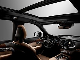 Volvo XC90 2.0d AT R-Design (5 мест): Панорамная крыша