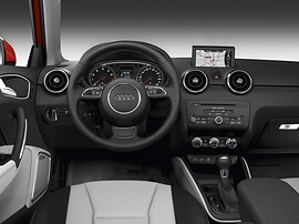 Audi A1 хэтчбек 3-дв. 1.4 TFSI AT Attraction: Салон, руль и приборная панель