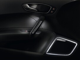 Audi A1 хэтчбек 3-дв. 1.4 TFSI AT Attraction: Панель двери с подсветкой