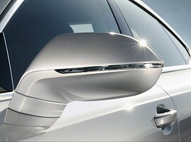 Audi A7 лифтбек (I поколение, 2010 - 2014 г.в.): Крупный план зеркала