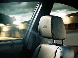 BMW 1-я серия М (E82, 2010 - 2014 г.в.): Подголовник переднего сиденья