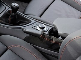 BMW 1-я серия М (E82, 2010 - 2014 г.в.): Рычаг коробки, ручник и шайба управления на консоли