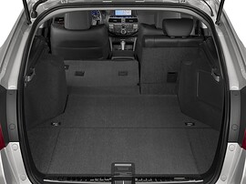 Honda Crosstour 3.5 MT Executive: Багажник со сложенными спинками заднего ряда