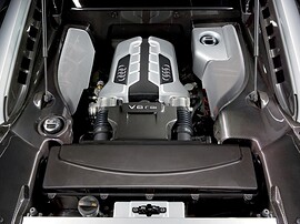 Audi R8 купе 4.2 FSI quattro MT: моторный отсек