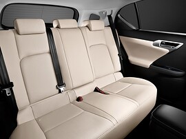 Lexus CT (I поколение, 2010 - 2014 г.в.): Задний ряд, бежевая кожа