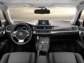 Lexus CT (I поколение, 2010 - 2014 г.в.): Салон, панель и руль
