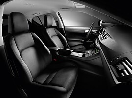 Lexus CT (I поколение, 2010 - 2014 г.в.): Передние сиденья, чёрная кожа