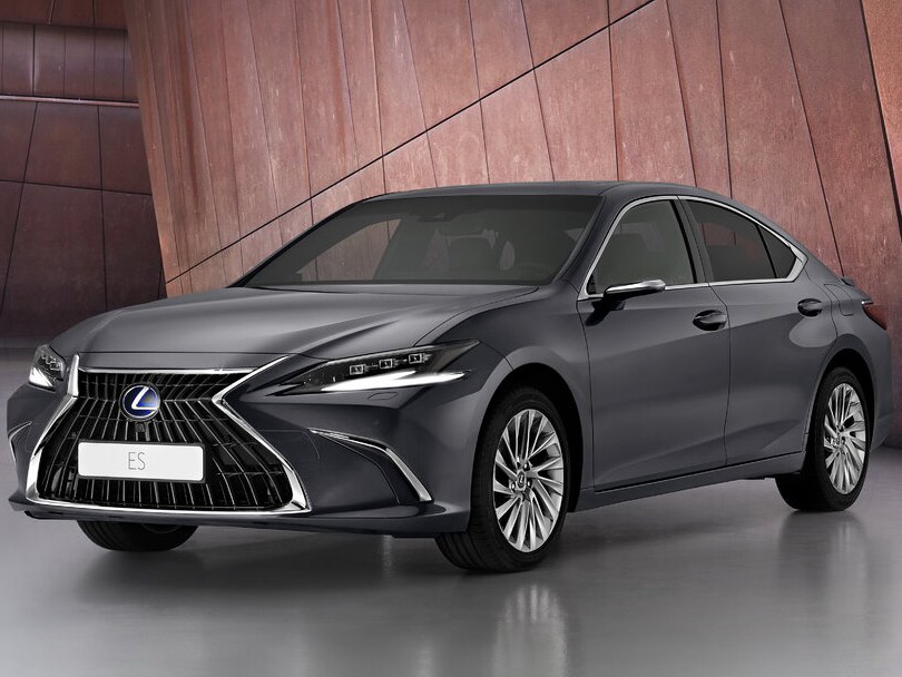 Lexus ES ES 250 AT Advance (2.5): Три четверти спереди в студии