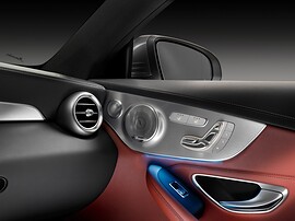 Mercedes-Benz C-класс купе 2.0 4MATIC AT C 200: Панель двери