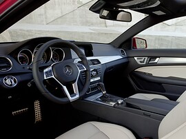 Mercedes-Benz C-класс купе 1.8 CGI AT C 250: Салон, руль и пассажирское сиденье