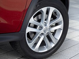 Nissan Juke (YF15, 2011 - 2014 г.в.): Крупный план колеса