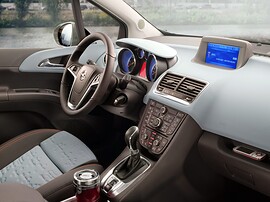 Opel Meriva 1.4 Turbo (140 л.с.) MT Active: Центральная консоль