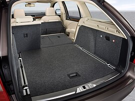 Skoda Superb универсал 2.0 TDI AT Elegance: Багажник, одно сиденье сложено
