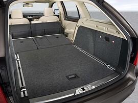 Skoda Superb универсал 2.0 TDI AT Elegance: Багажник, сиденья сложены