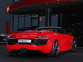 Audi R8 Spyder 4.2 FSI quattro AT: Сзади, красный кузов