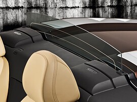 Audi R8 Spyder 4.2 FSI quattro AT: Подголовник бежевого сиденья