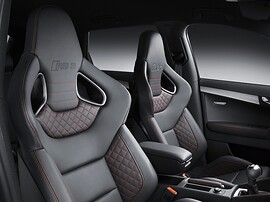 Audi RS3 хэтчбек 5-дв. 2.5 TFSI quattro AT: Передние спортивные сиденья