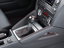 Audi RS3 хэтчбек 5-дв. 2.5 TFSI quattro AT: Селектор и консоль