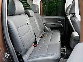 Volkswagen Amarok (I поколение, 2010 - 2016 г.в.): Задний ряд сидений