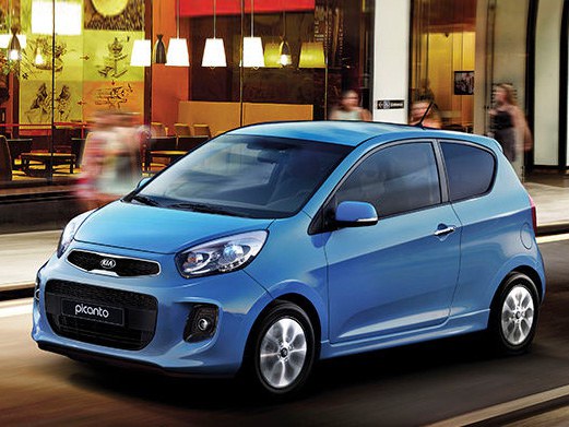 KIA Picanto хэтчбек 3-дв. (II поколение рестайлинг, 2015 - 2017 г.в.): Три четверти спереди ночью, синий кузов