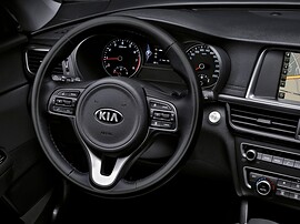 KIA Optima седан 2.0 AT Luxe: салон, руль