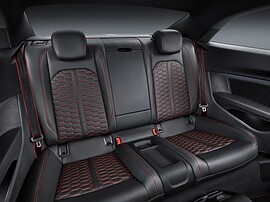 Audi RS5 (II поколение, 2017 - 2020 г.в.): задние сиденья
