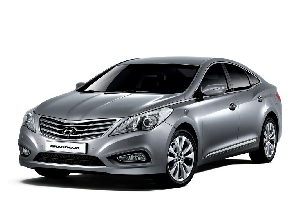 Hyundai Grandeur 3.0 AT Business: вид спереди сбоку