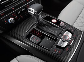 Audi S7 лифтбек (I поколение, 2012 - 2014 г.в.): центральная консоль