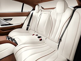 BMW 6 серия Гран Купе 4.4 xDrive AT 650i: задний ряд салона