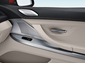 BMW 6-я серия купе 4.4i xDrive AT 650i: дверная панель
