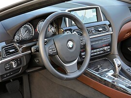 BMW 6-я серия кабриолет (F13, 2010 - 2015 г.в.): салон, руль и приборная панель