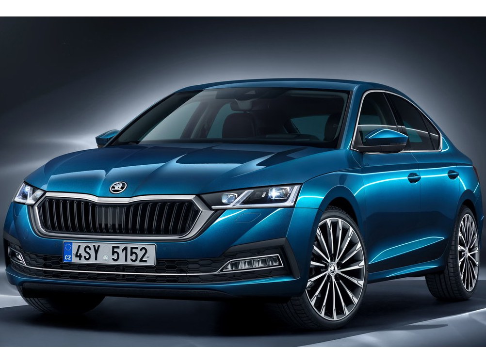 Skoda Octavia лифтбек 1.4 TSI 150 л.с.  AT Ambition Plus: вид спереди сбоку