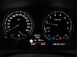 BMW 2 купе 3.0 AT Base (M240i xDrive): приборная панель