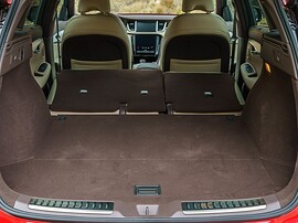Infiniti QX50 2.0 4WD AT Luxe: багажник со сложенными сиденьями