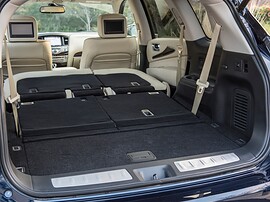 Infiniti QX60 3.5 AT Premium: багажник со сложенными сиденьями