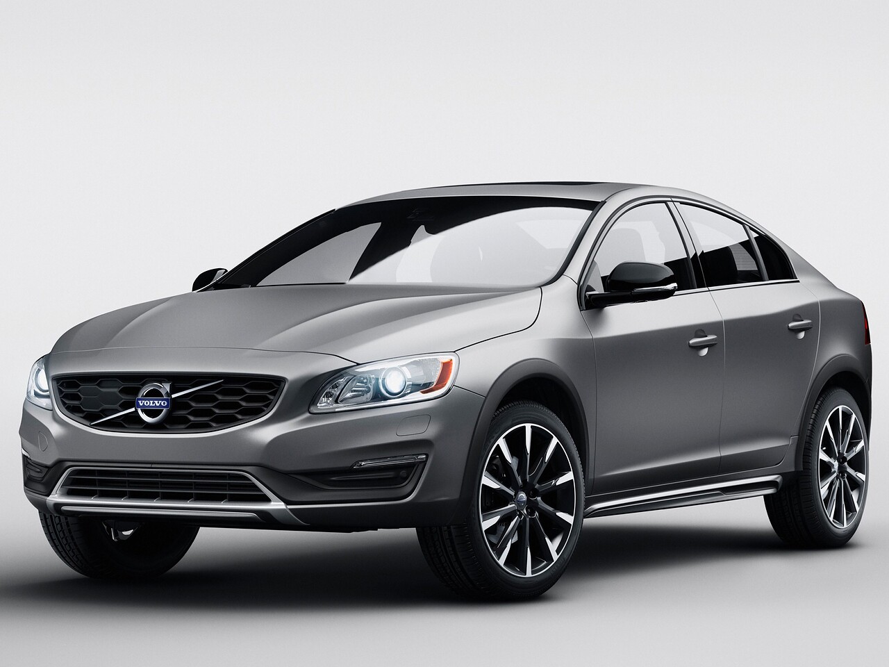 Volvo S60 Cross Country седан 2.5 T5 AT Summum: вид спереди сбоку