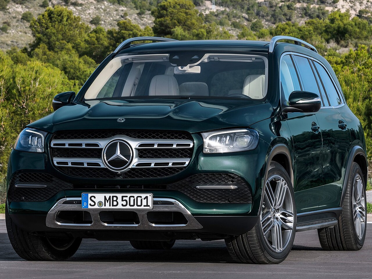 Mercedes-Benz GLS-Класс 2.9d AT Premium (GLS 400 d): вид спереди сбоку