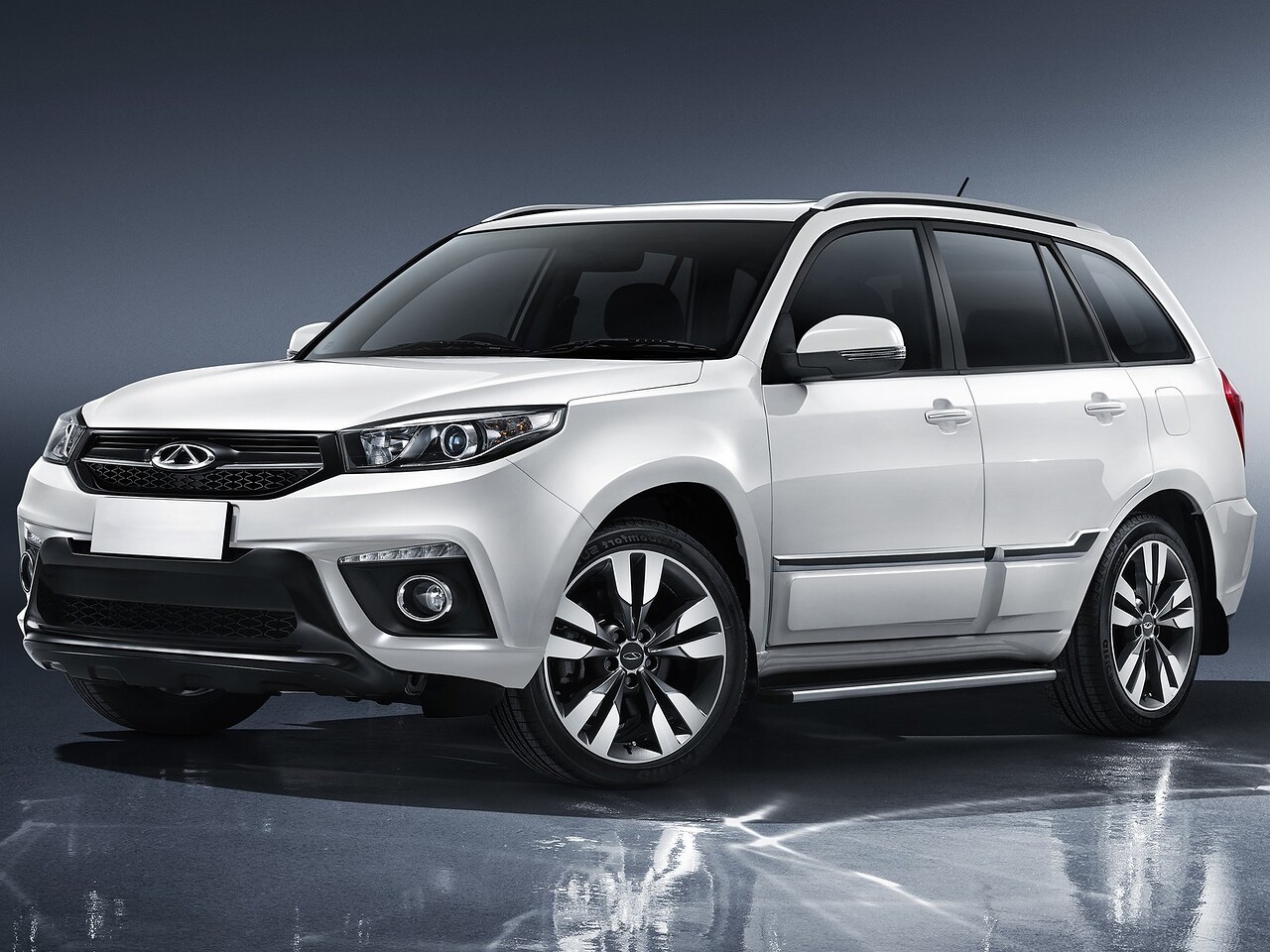 Chery Tiggo 3 (I поколение 2-й рестайлинг, 2016 - 2020 г.в.): вид спереди сбоку