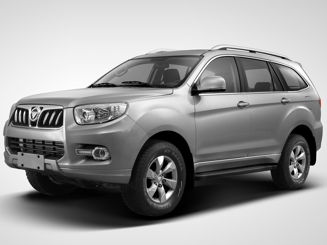 Foton Sauvana (I поколение, 2017 - 2021 г.в.): вид спереди сбоку