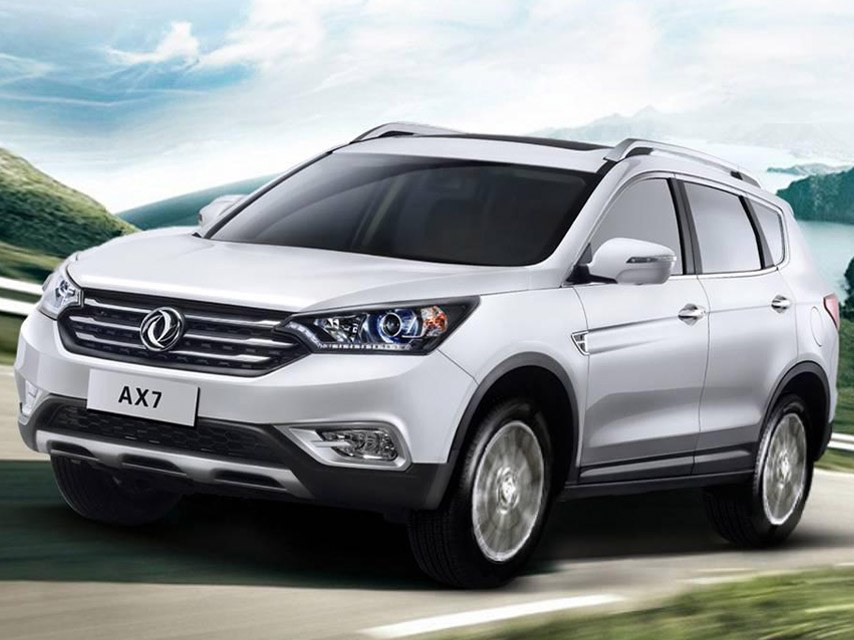 Dongfeng AX7 (I поколение, 2015 - 2021 г.в.): вид спереди сбоку