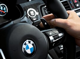 BMW M6 кабриолет (F13, 2012 - 2018 г.в.): Подрулевой лепесток переключения передач